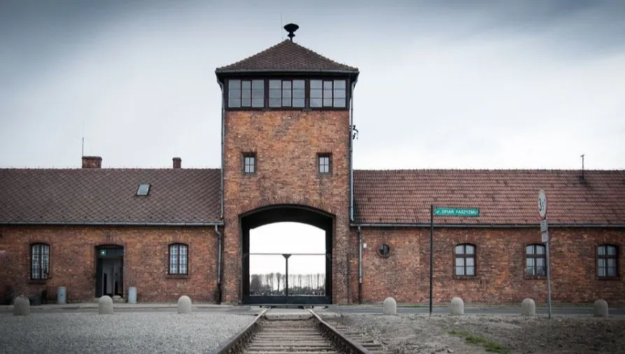 Ukraińscy nauczyciele poznali historię i symbolikę Auschwitz