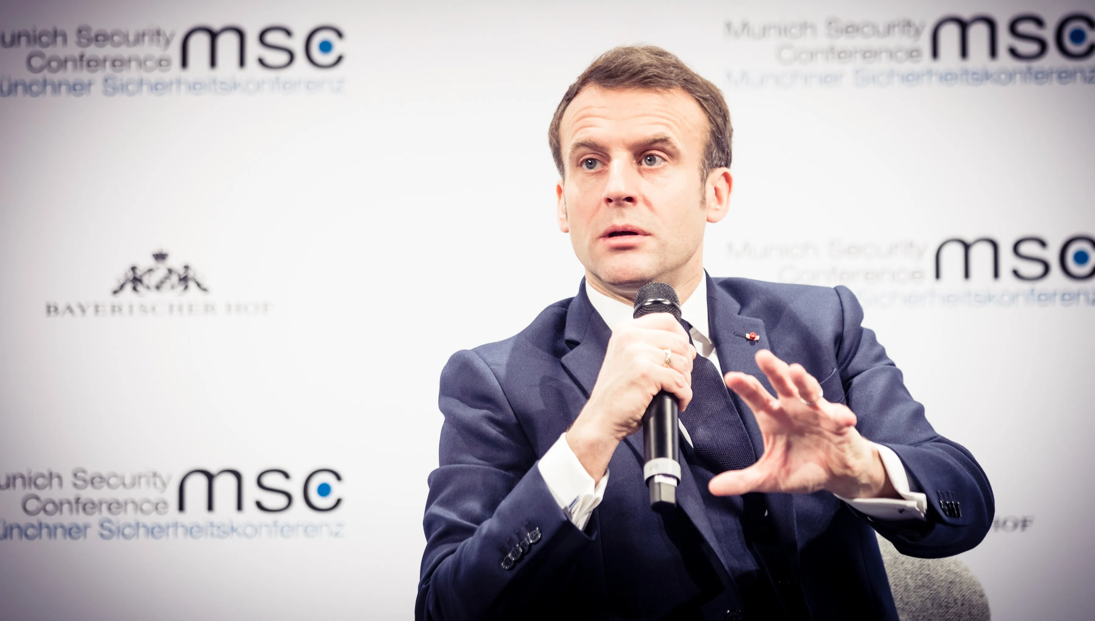 Macron na "liście celów". Pałac Elizejski zapowiada wnikliwe śledztwo