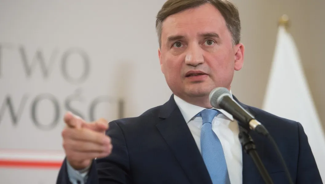 Ziobro: uleganie Unii to droga donikąd