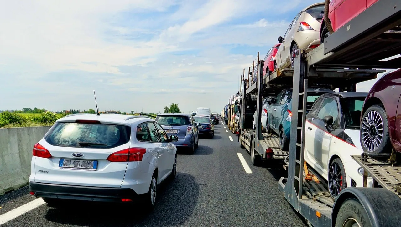 Korki przed bramkami na A1 w Nowej Wsi