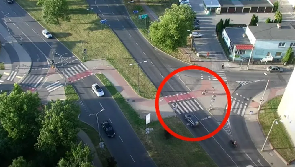 Skuteczne działania policyjnego drona. Zobacz, jak uchwycił drogowe wykroczenia 