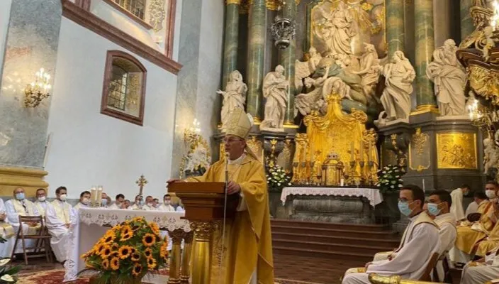 Prymas zezwolił na sprawowanie mszy trydenckich