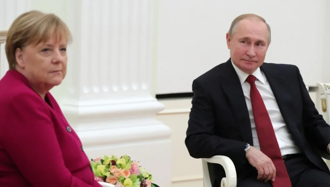 Merkel pojedzie do Putina, później na Ukrainę