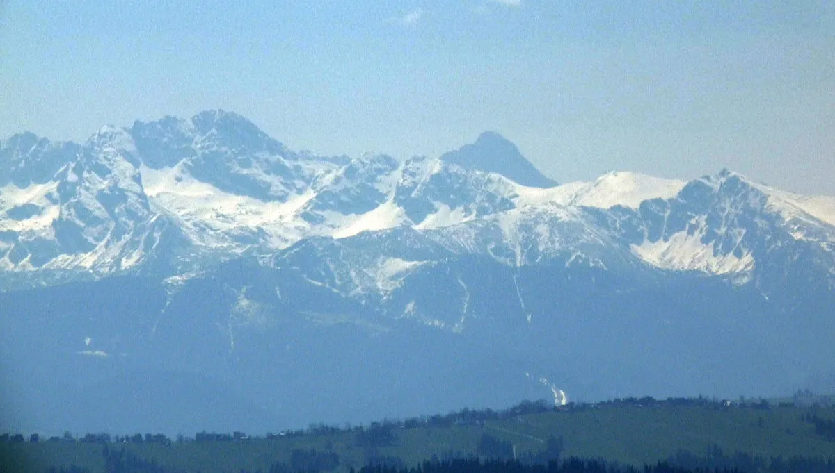 Na szczytach Tatr spadł śnieg