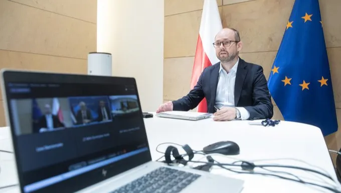 Polskie MSZ w kontakcie z Litwą i Łotwą ws. Białorusi