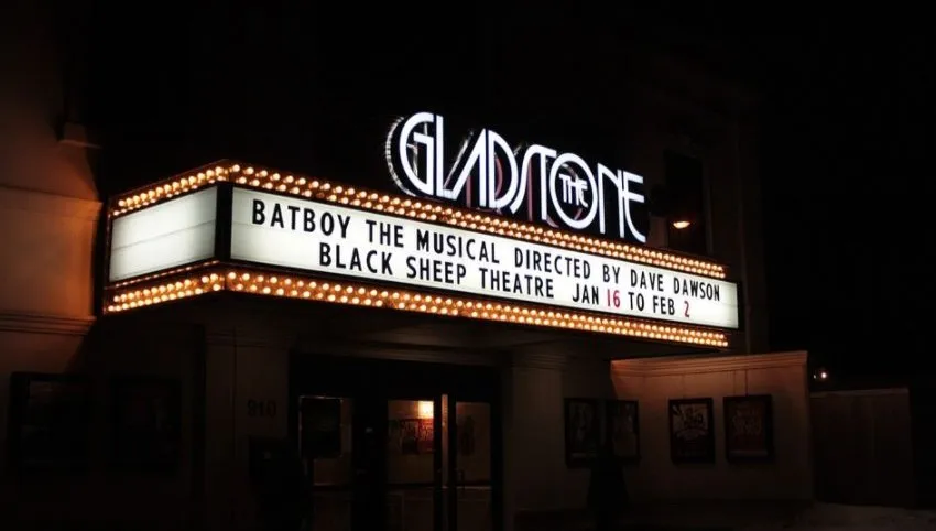 Po półtorarocznej przerwie musicale wracają na Broadway. Na pierwszy ogień "Waitress" i "Hadestown"