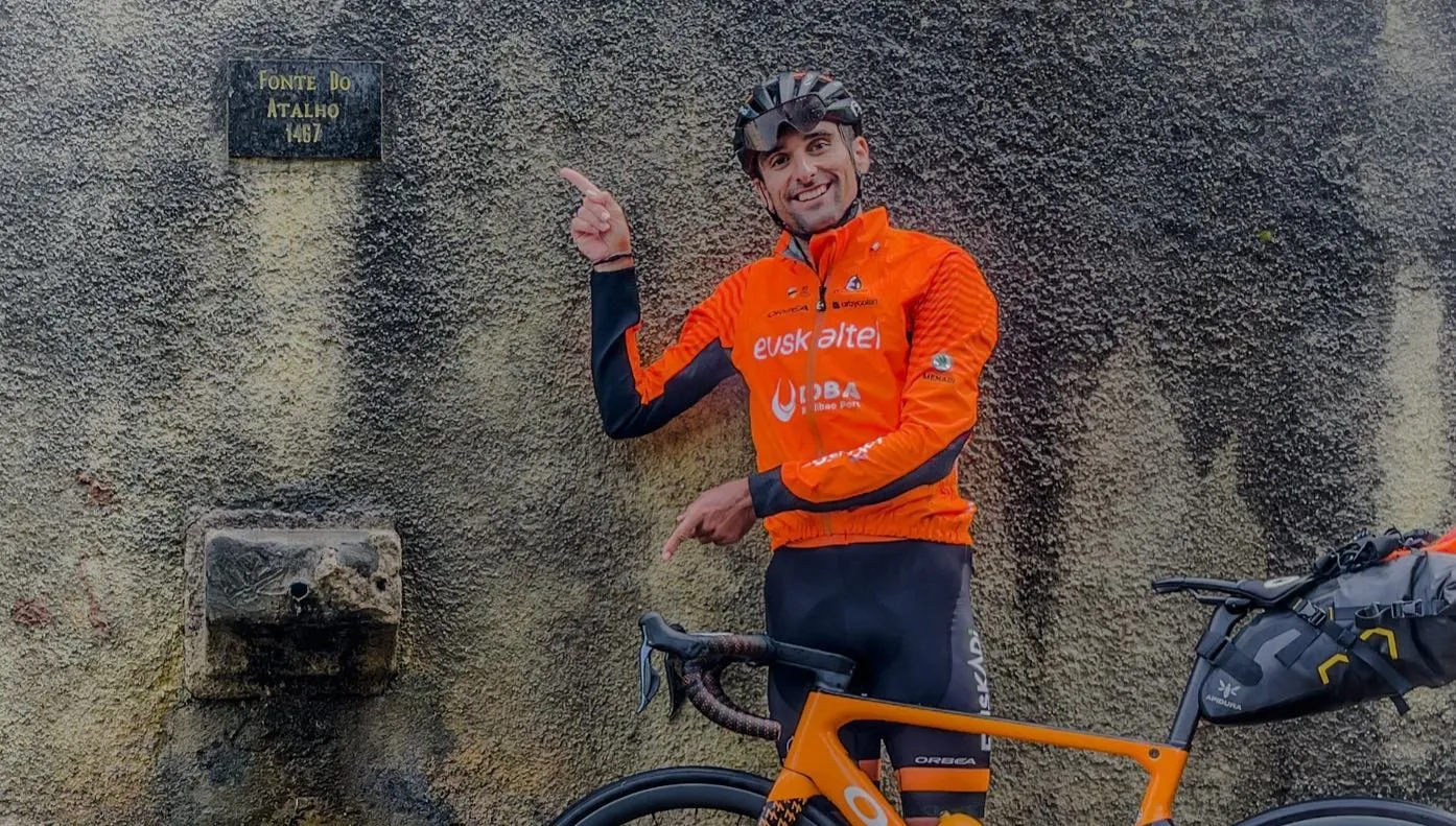 Podczas wyścigu przejechał 3500 km, ale to za mało. Mate wraca do domu... na rowerze. To kolejny tysiąc!
