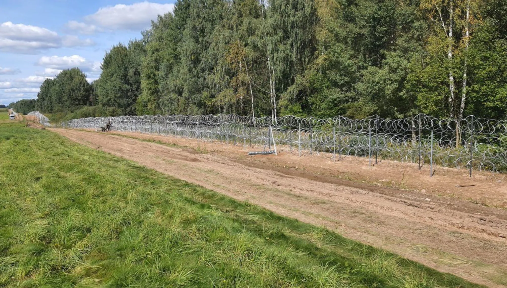 Już ponad 50 km ogrodzenia na granicy polsko-białoruskiej