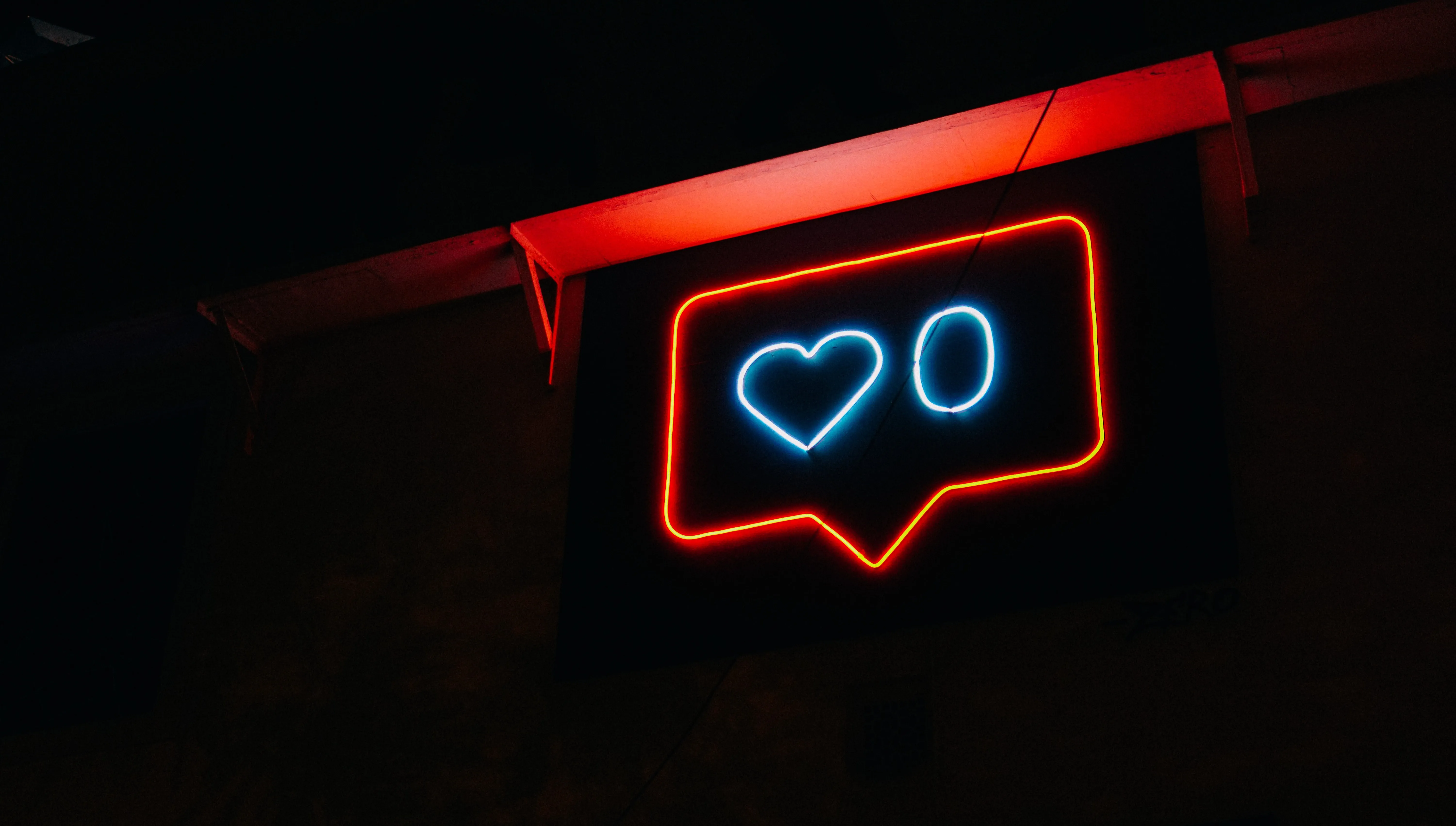 Instagram pogarsza samopoczucie nastolatków? Tak wynika z raportu... Facebooka