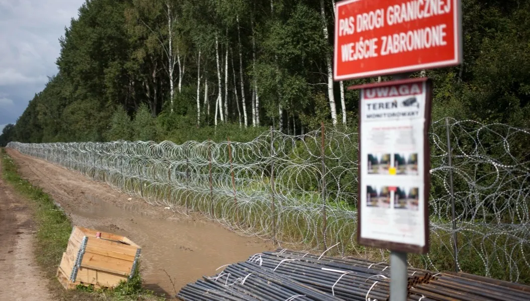 Migranci nadal koczują po białoruskiej stronie granicy