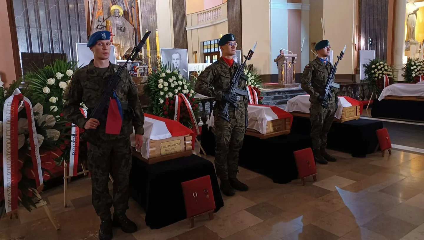 Pochowano pięciu straconych za działalność antykomunistyczną