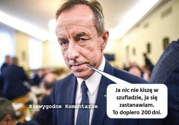 Grodzki się zastanawia