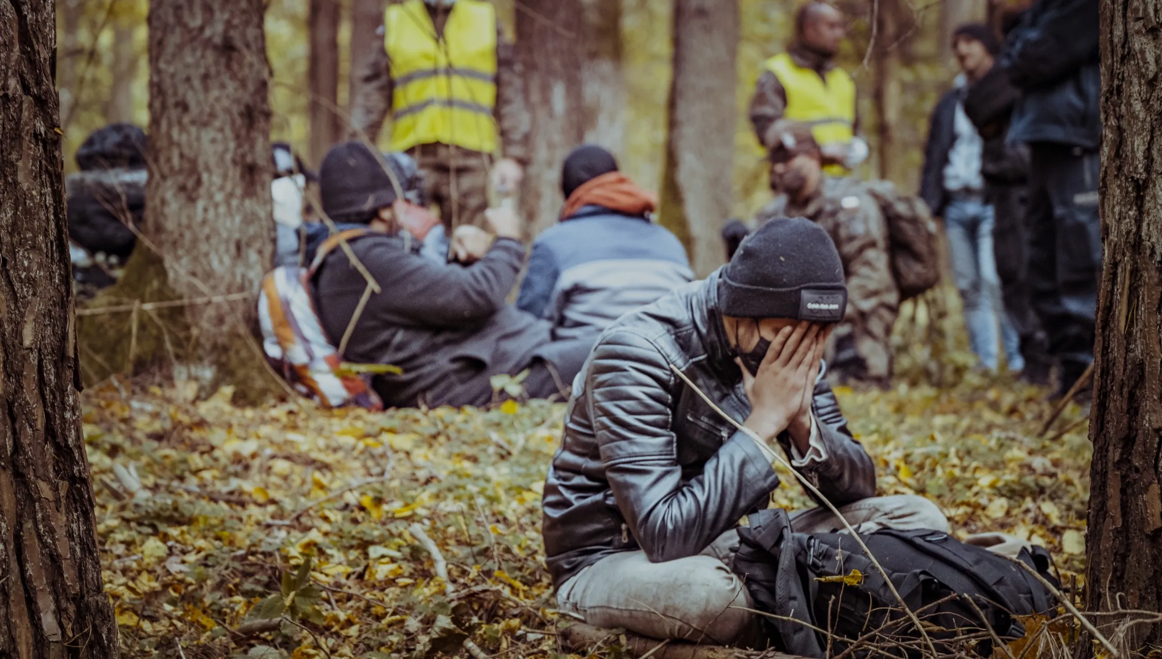 Żołnierze WOT ujawniają system działania nielegalnych imigrantów. „Czekają w gniazdach na kuriera”