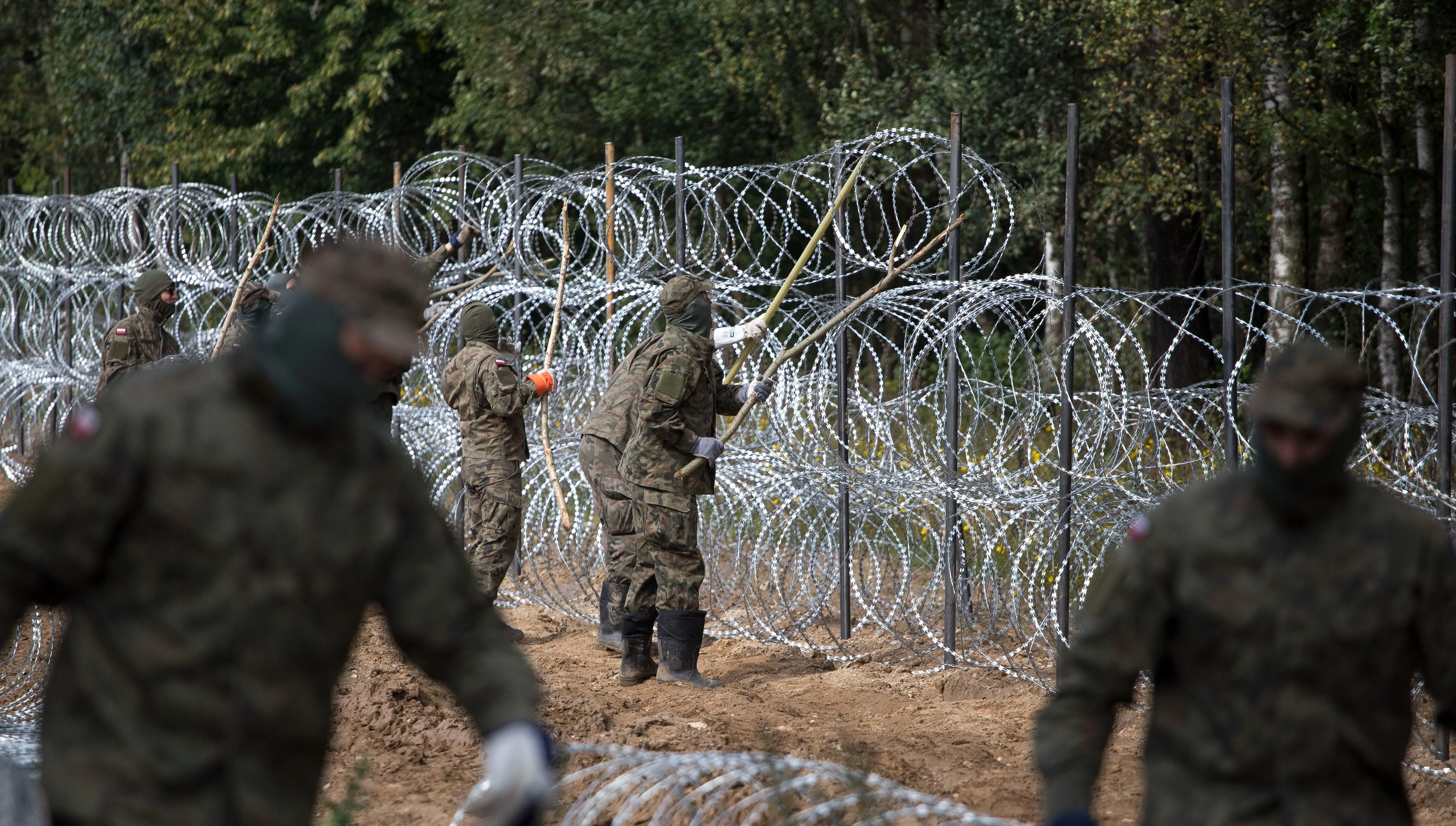 Żołnierze w służbie na granicy z Białorusią dostaną dodatki. Szef MON: To ogromna odpowiedzialność