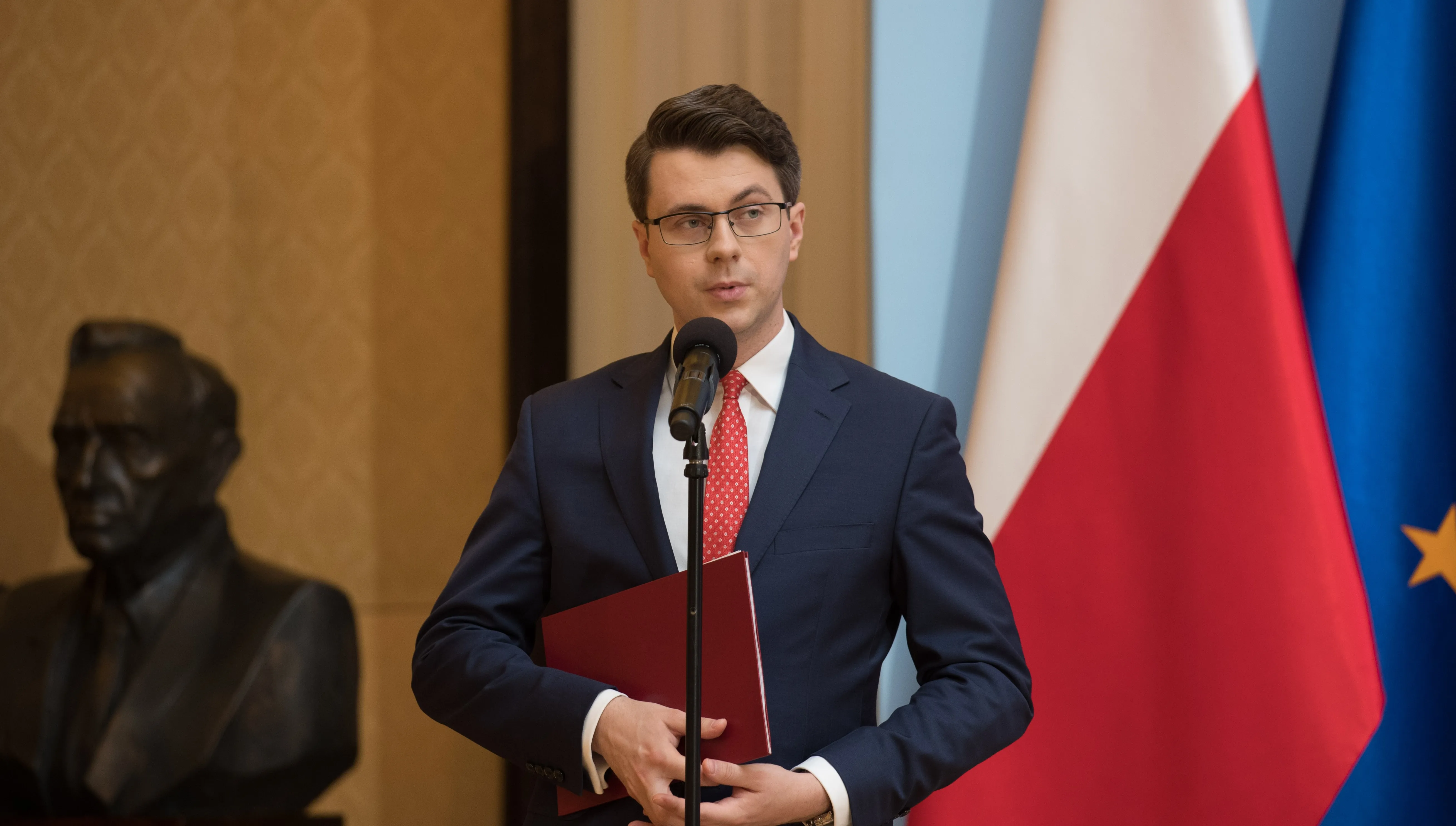 Premier weźmie udział w debacie w PE. "Sztuką jest walczyć o swoje interesy w Unii Europejskiej"