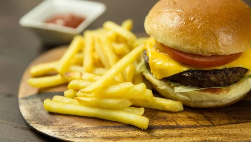 Oto najdroższy McDonald's na świecie. Ponad 44 dolarów za Big Maca z frytkami i colą