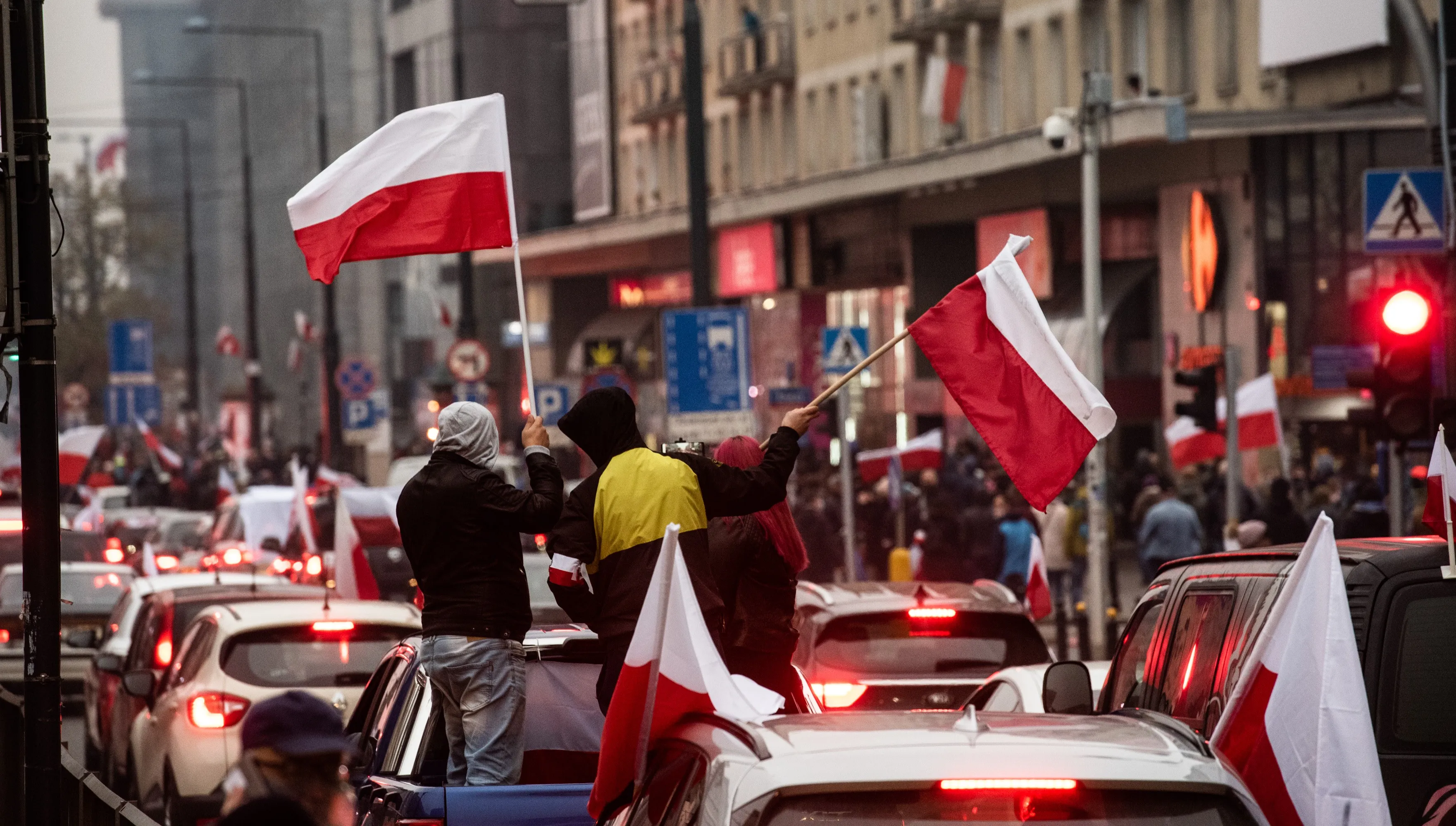 Politycy KO chcieli zdelegalizować Marsz Niepodległości. Prokuratura uznała, że nie ma ku temu podstaw
