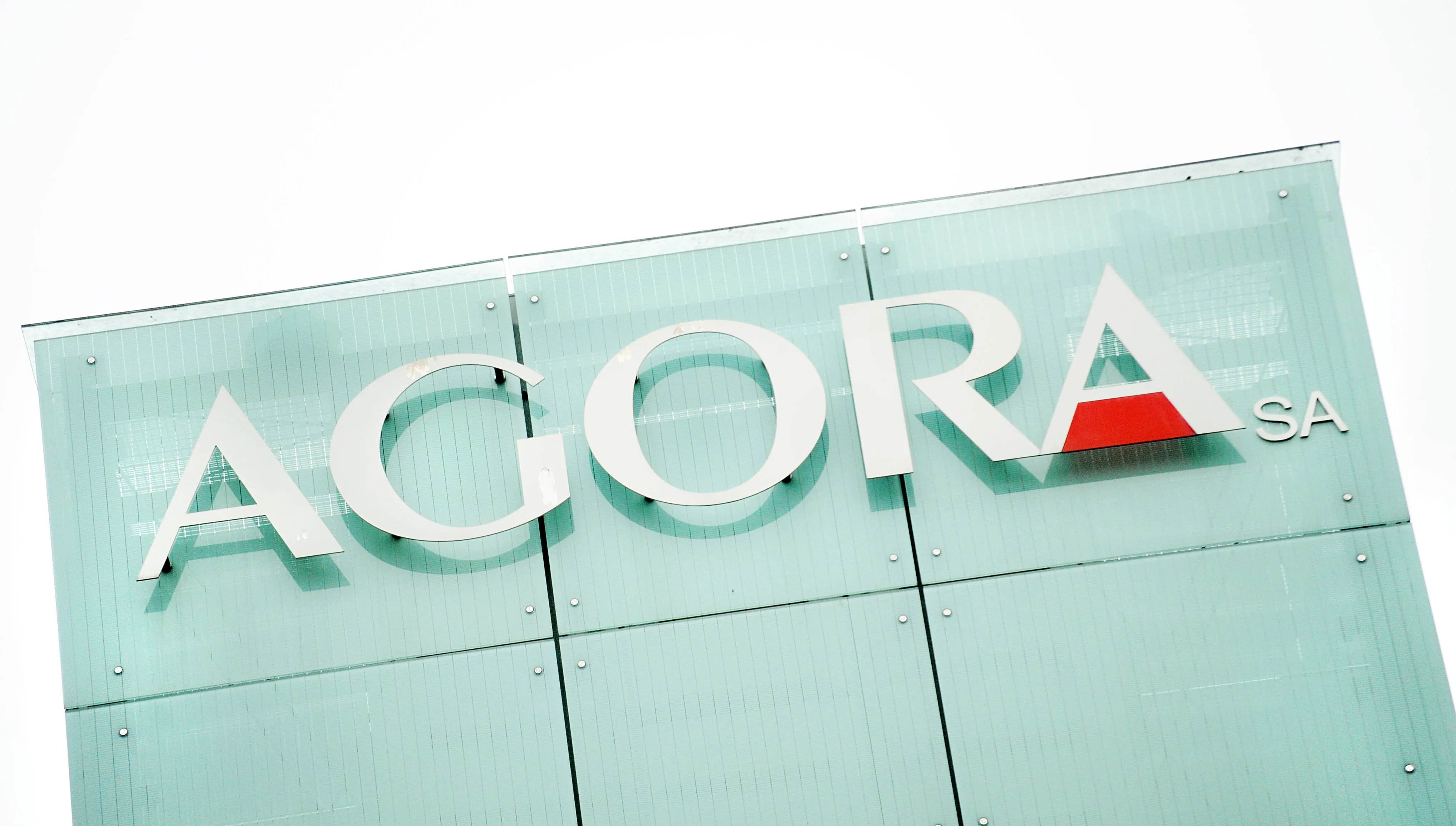 Nieoficjalnie: Agora wycofuje się z oskarżeń pod adresem szefa InPostu. Wkrótce opublikuje przeprosiny