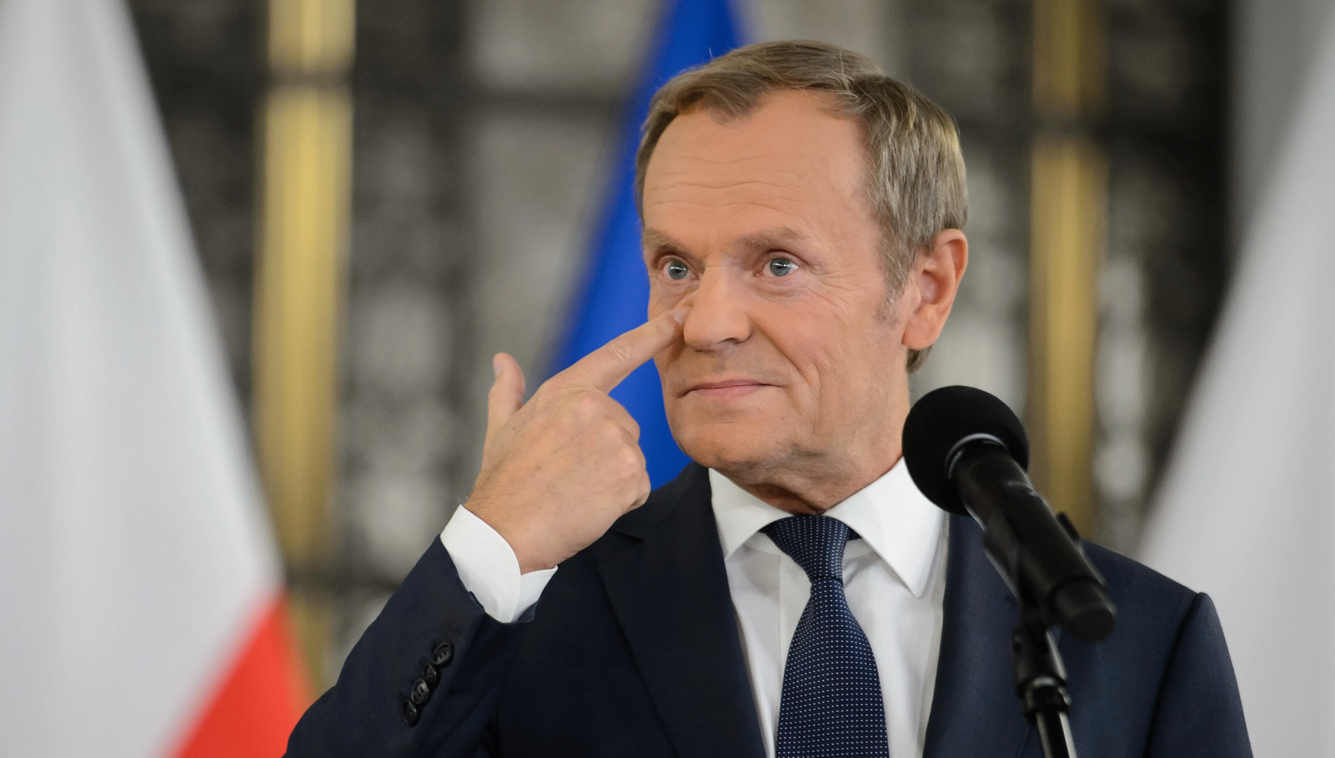 Niby chce muru, niby jest za twardym stosowaniem prawa, ale... Tusk: PiS stawia na korzyści polityczne