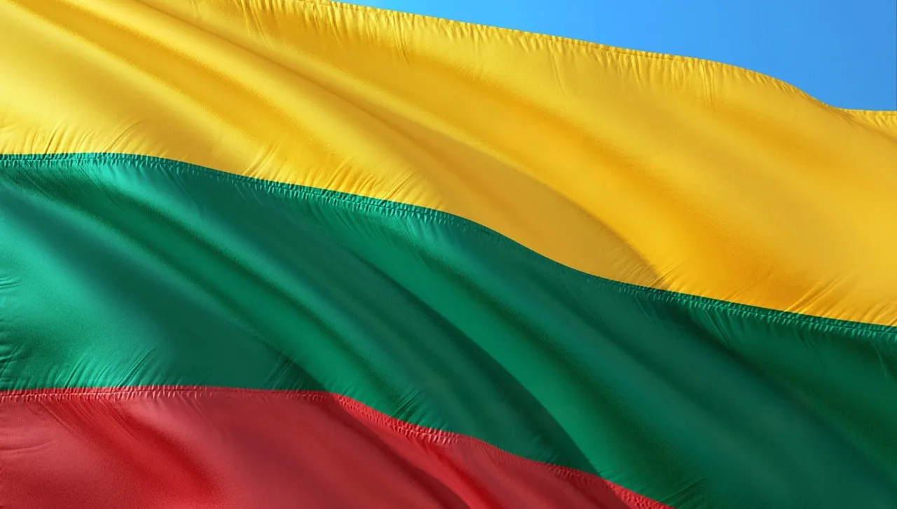 Setki migrantów przy granicy białorusko-litewskiej