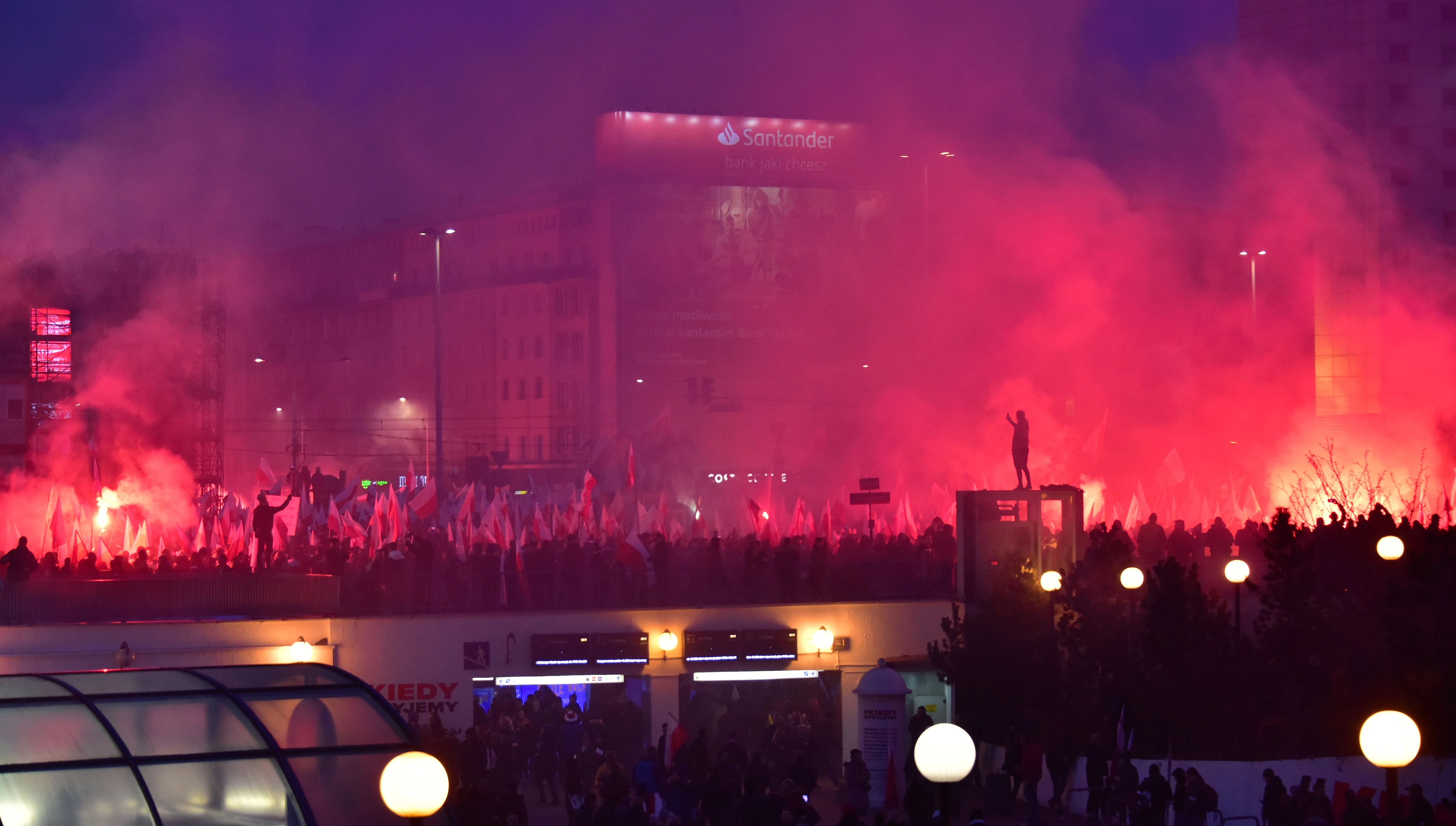 Marsz Niepodległości. Policja zapowiada utrudnienia w ruchu