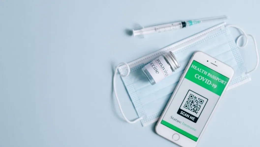 Zmiany w paszporcie covidowym. Certyfikat ważny przez rok od daty przyjęcia dawki przypominającej!