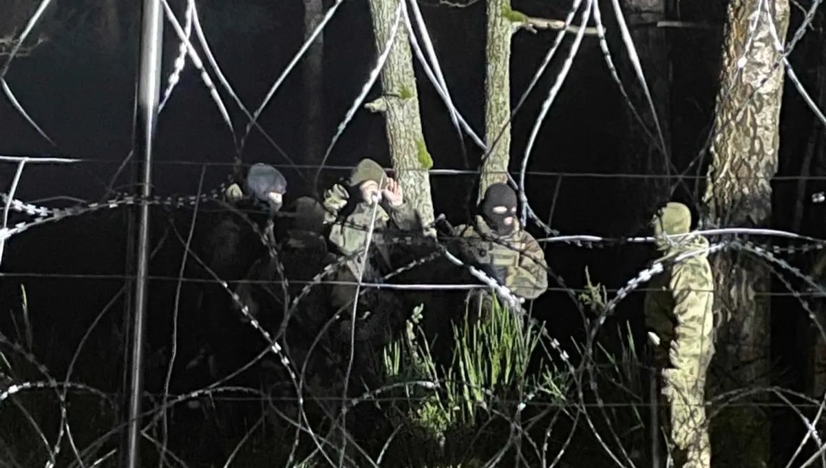 Szturm migrantów na granicę w Dubiczach Cerkiewnych. MON: Operacją dowodził Specnaz