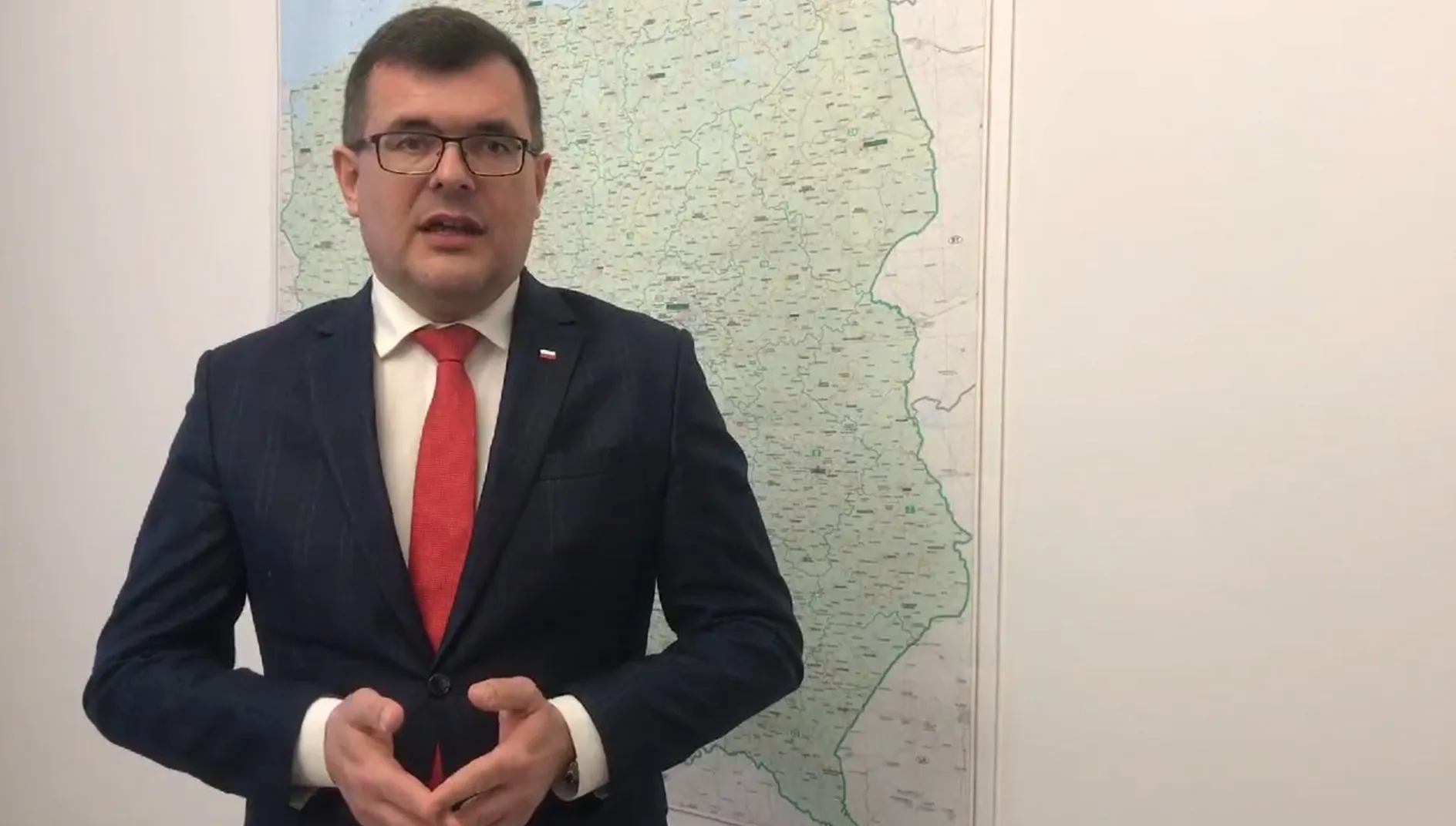 #DumaiSzacunek - Piotr Uściński dołącza do naszej akcji. „Dziękujemy Wam, broniącym polskiej granicy”