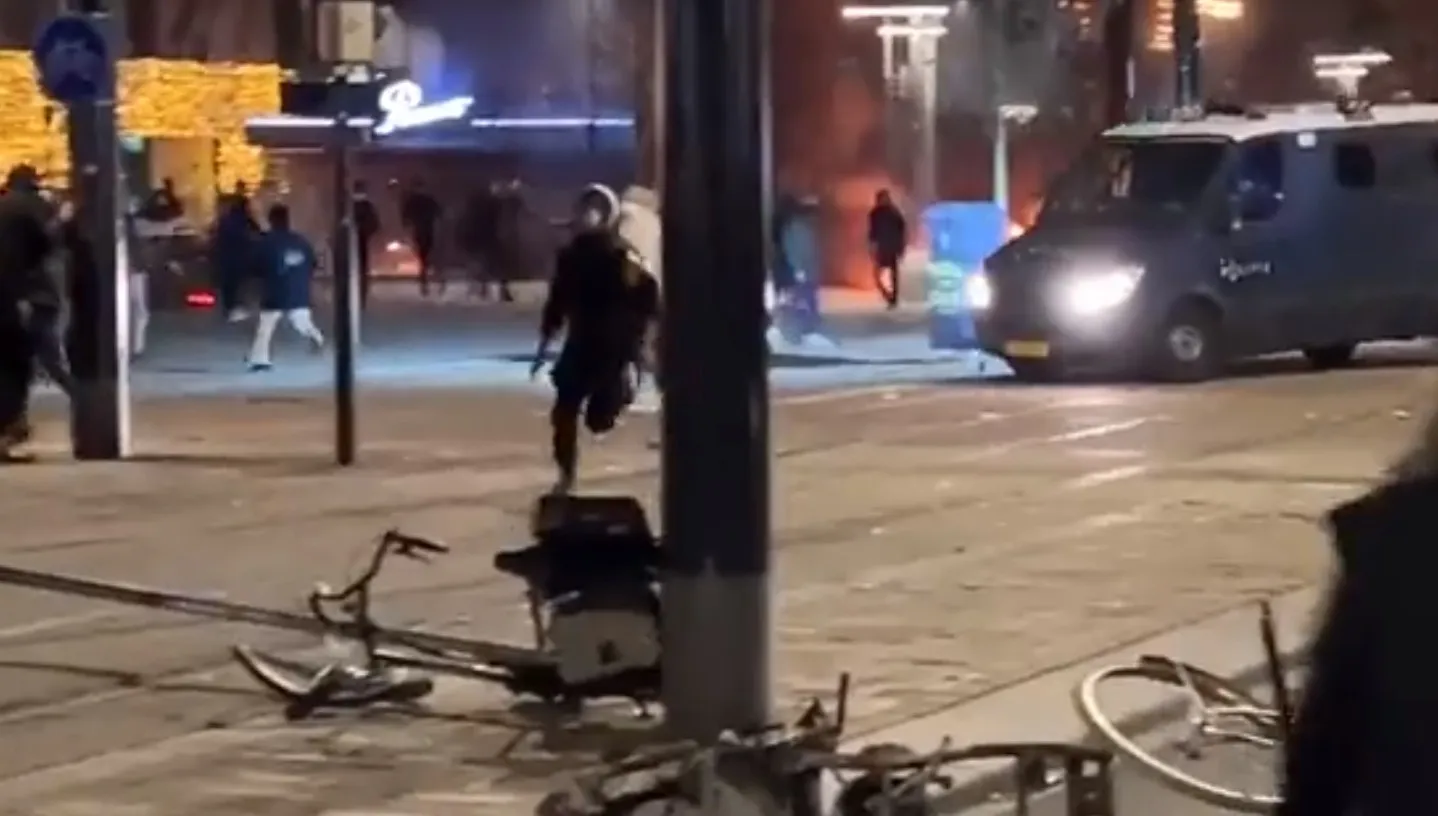 Za zamieszki w Rotterdamie odpowiedzialni mają być przestępcy