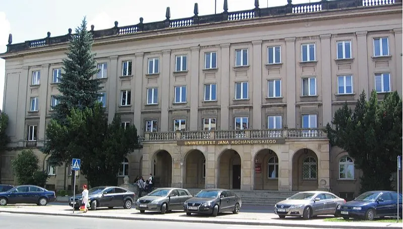 Nauczanie hybrydowe na uniwersytecie w Kielcach