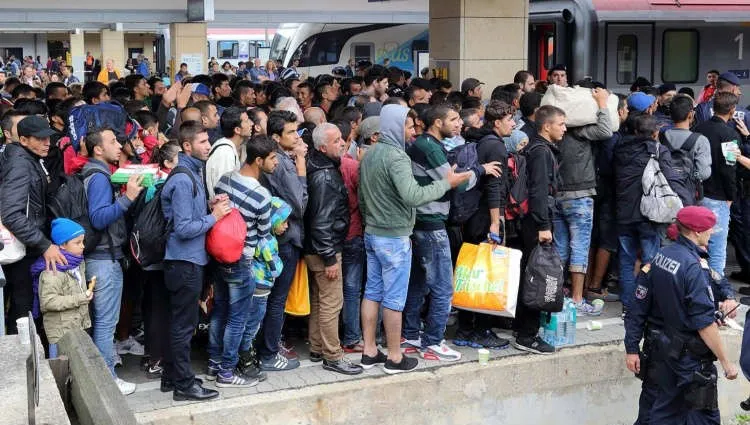 Liczba migrantów rośnie mimo pandemii