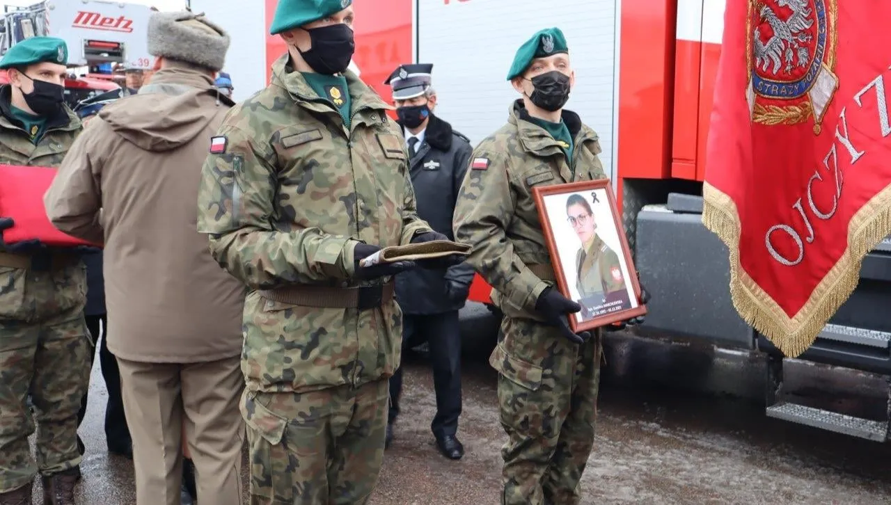 Kilkaset osób pożegnało tragicznie zmarłą druhnę OSP