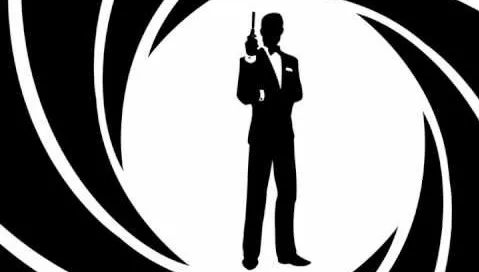 Agent 007 powróci! "Nie chcemy zrobić filmu o Bondzie bez Bonda"