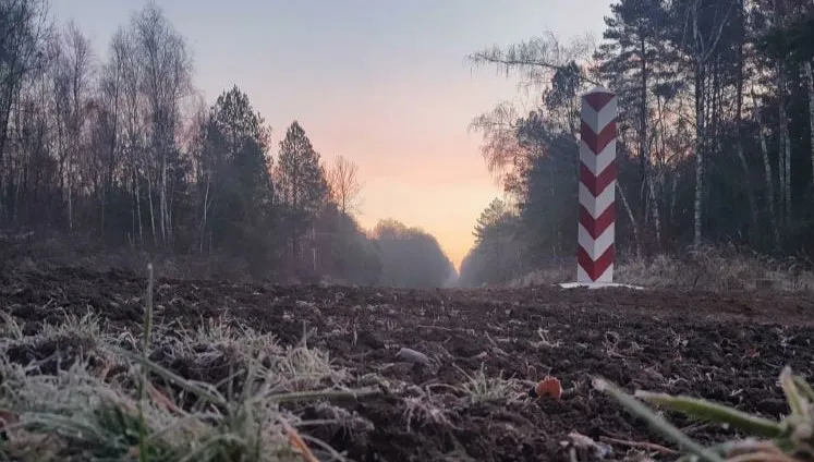 MON znalazł notatki migrantów. A w nich... wskazówki od białoruskich służb ZDJĘCIA