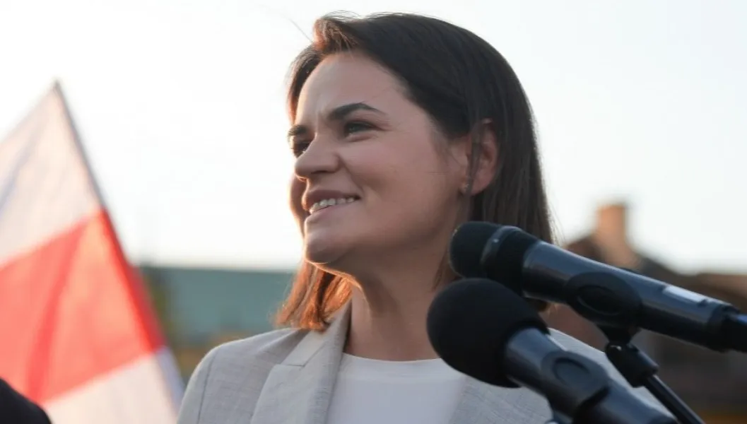 Prezydent rozmawia ze Swiatłaną Cichanouską