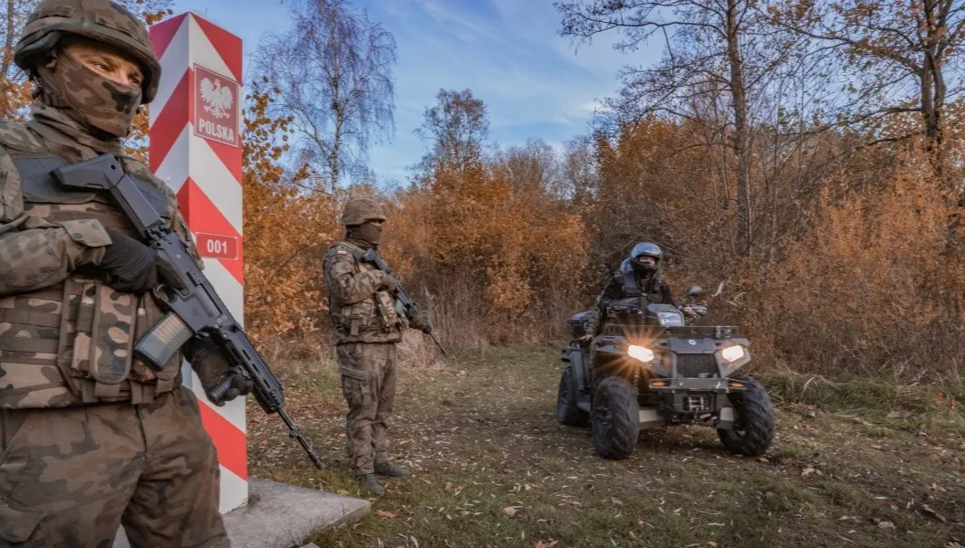 Kontenery mieszkalne dla żołnierzy na granicy dojadą do 19.12