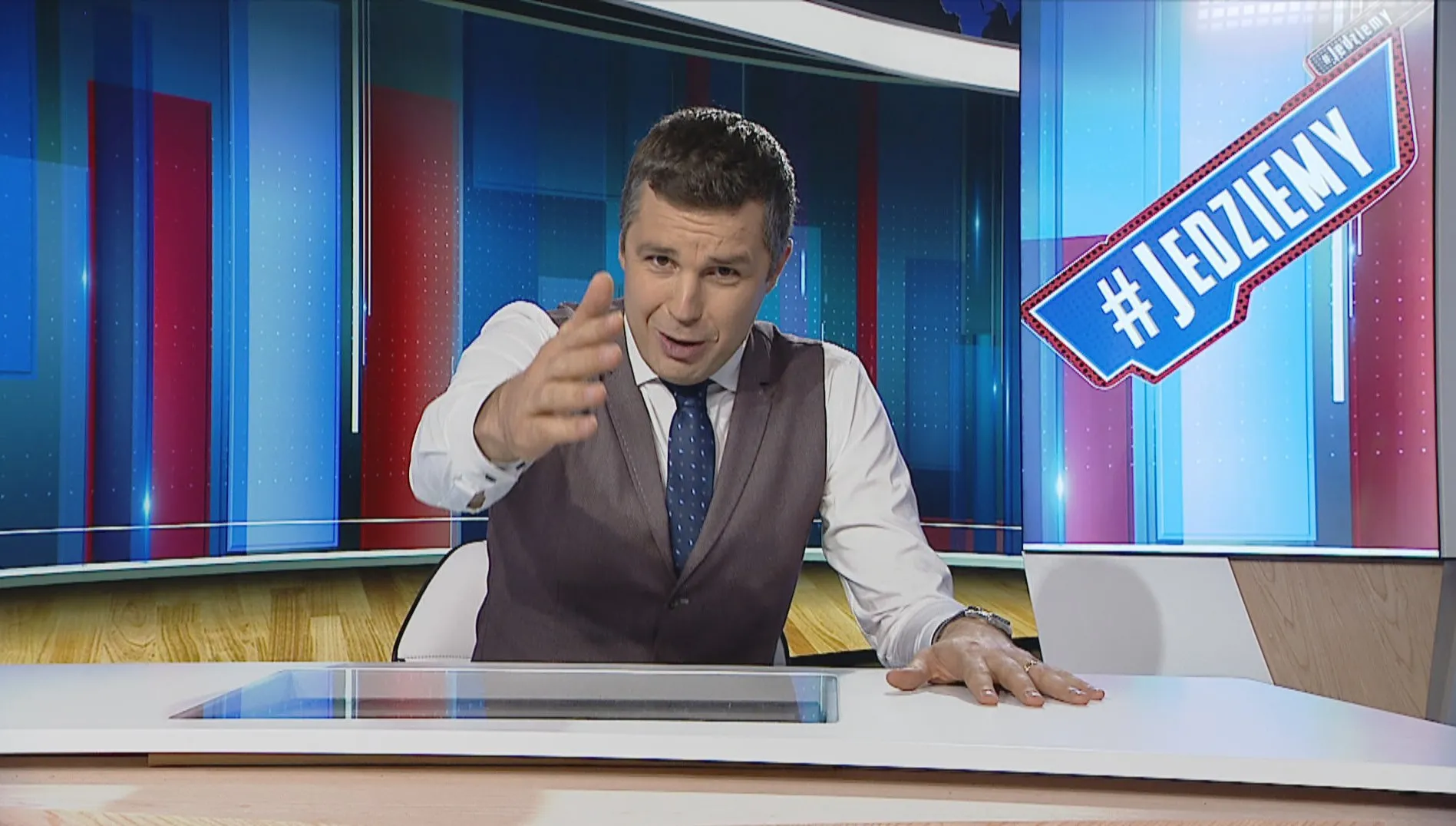 Sukces Michała Rachonia! #Jedziemy wśród programów politycznych najbardziej cenionych przez widzów