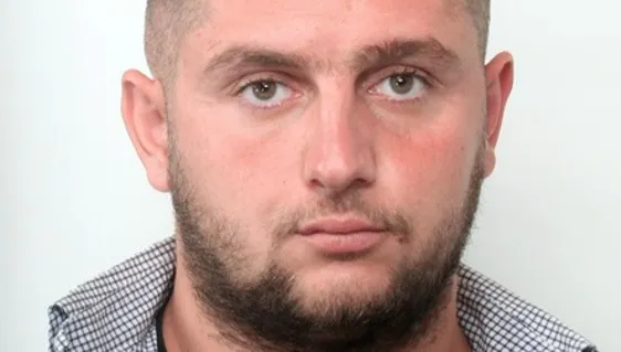 Atak nożem w sklepie. Warszawska policja szuka 28-latka