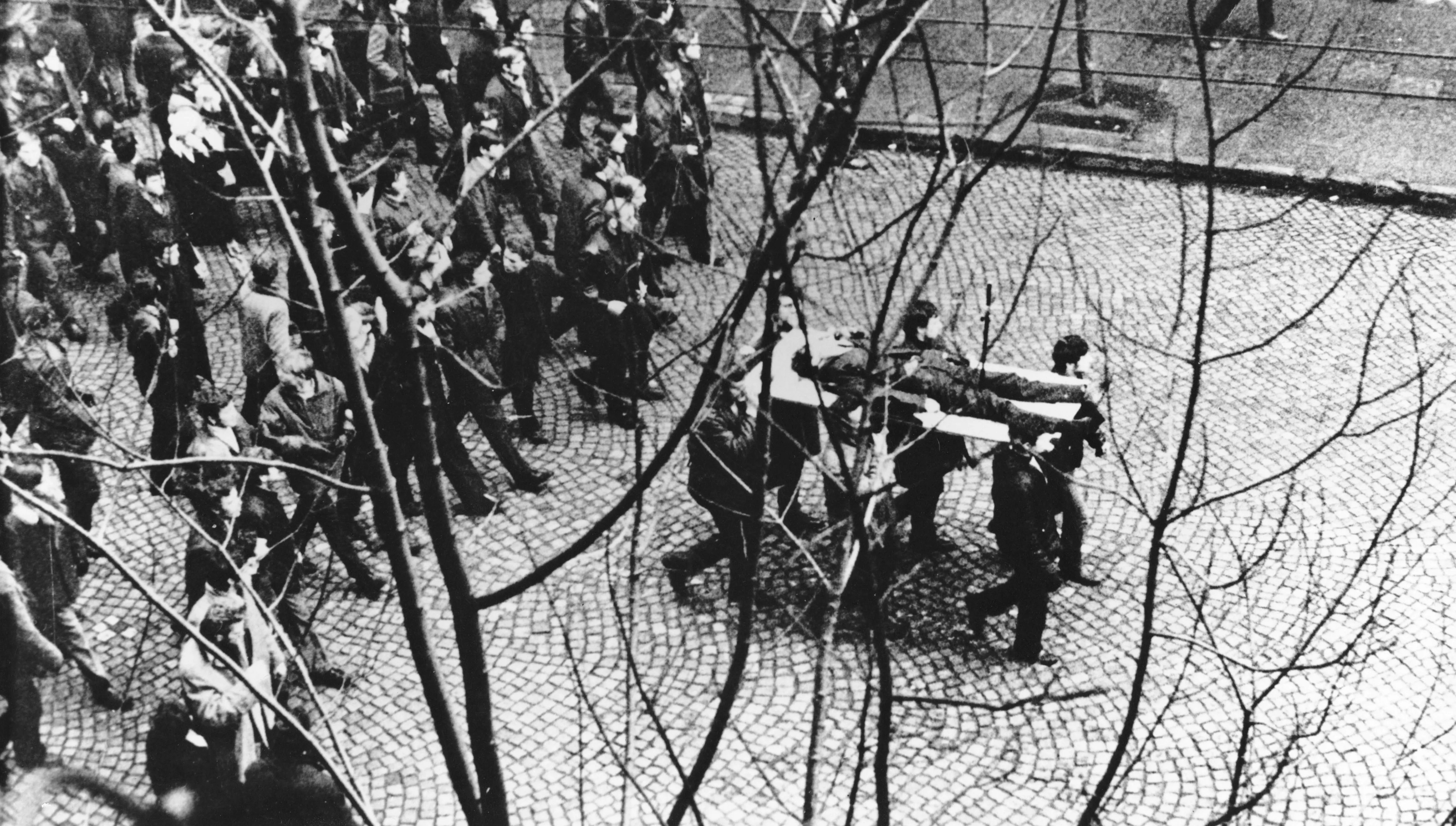 Morawiecki: Polskie grudnie były tragedią, ale i krokiem do wolności