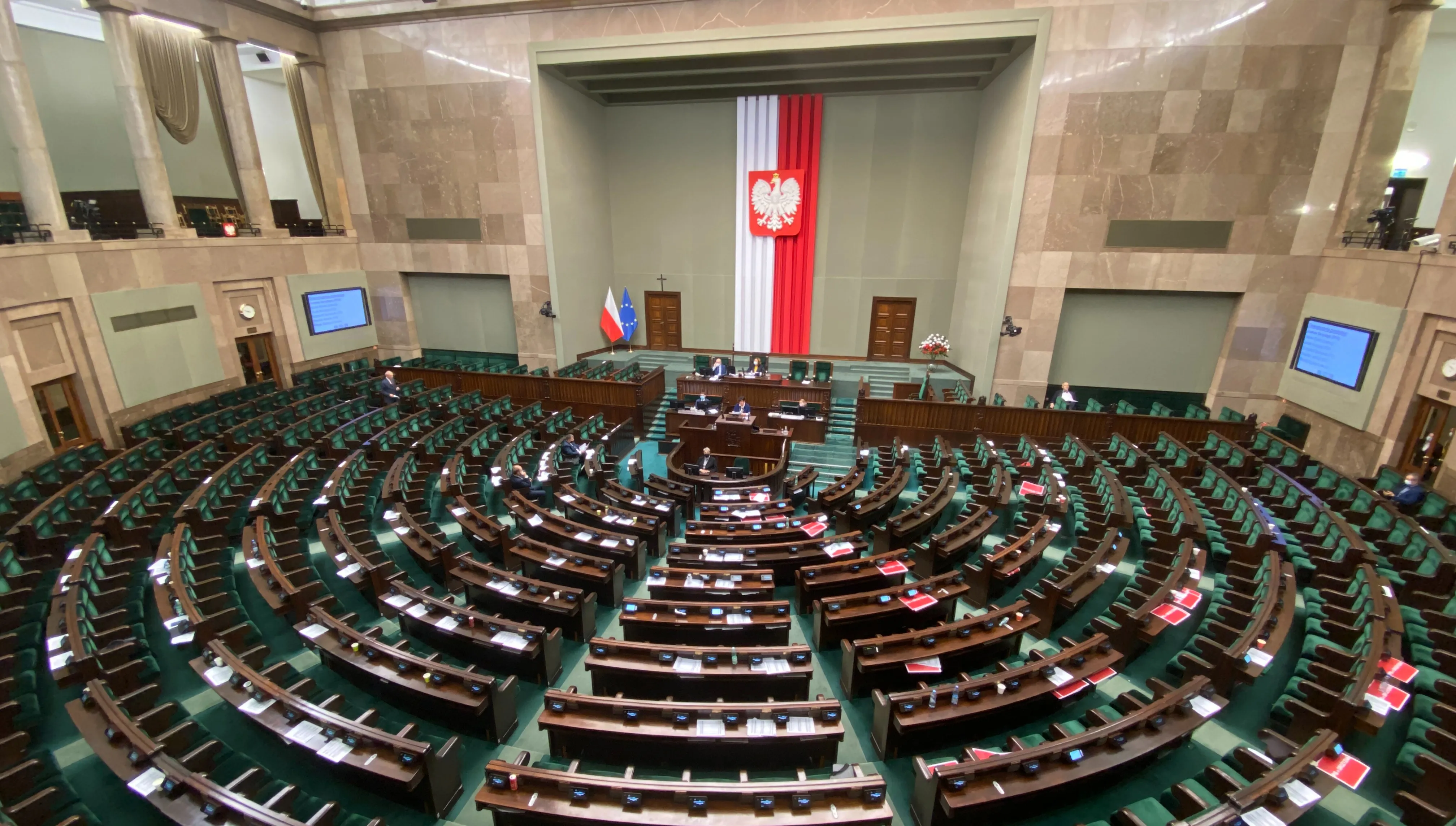 Seksizm, dyskryminacja kobiet, dyktatorskie praktyki... Czarzasty na celowniku Senyszyn