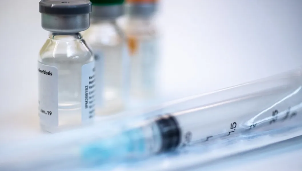 Efektywność szczepionek. Prof. Pyrć: „Jest lepiej niż oczekiwałem"