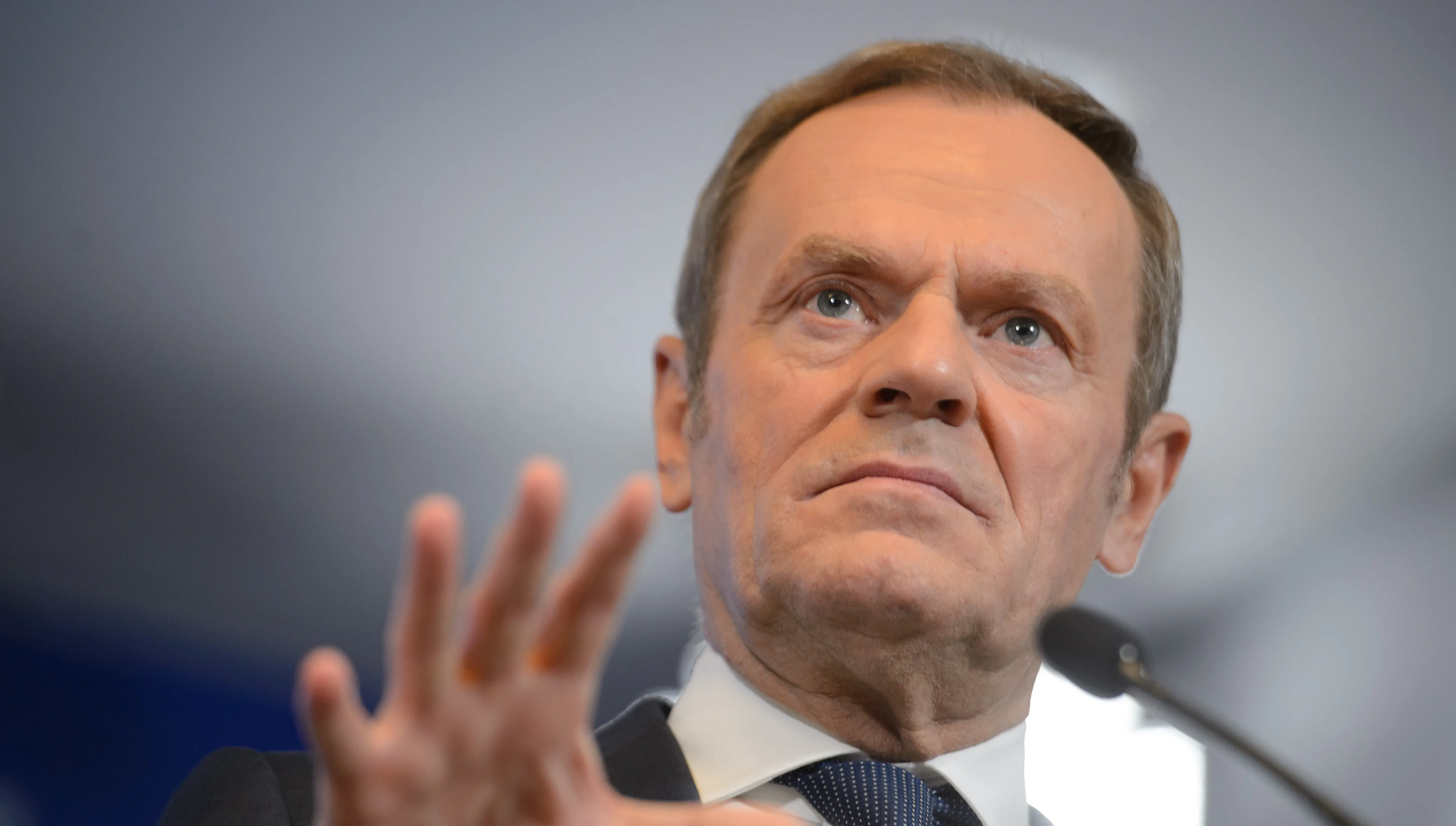 Tusk kpi z pochodzenia etnicznego. „Dziwi mnie, że lata w Brukseli nie nauczyły go tolerancji”