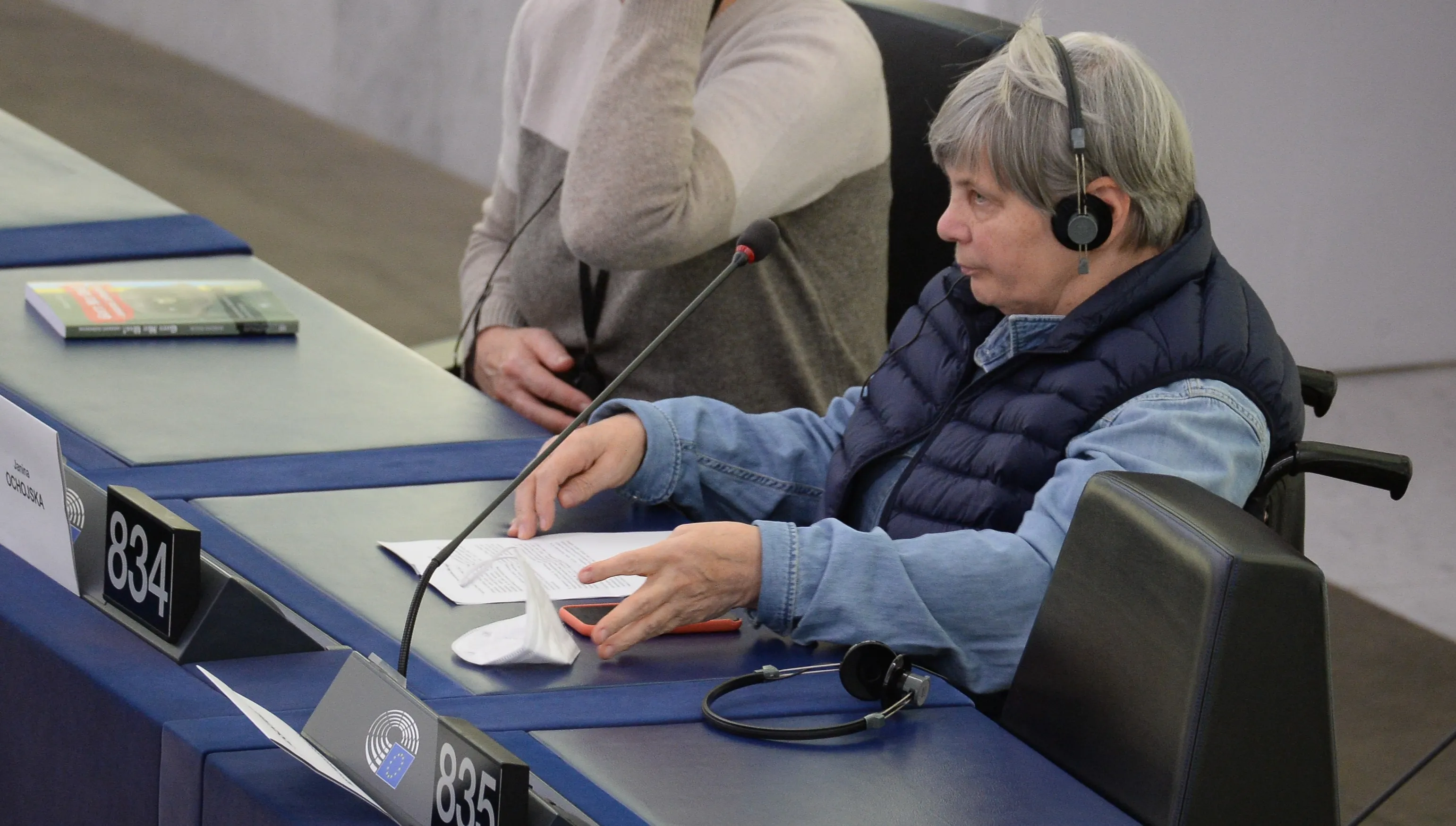 Ohydne słowa Ochojskiej. Sasin: "hańbą się okrywa" i żąda reakcji Tuska