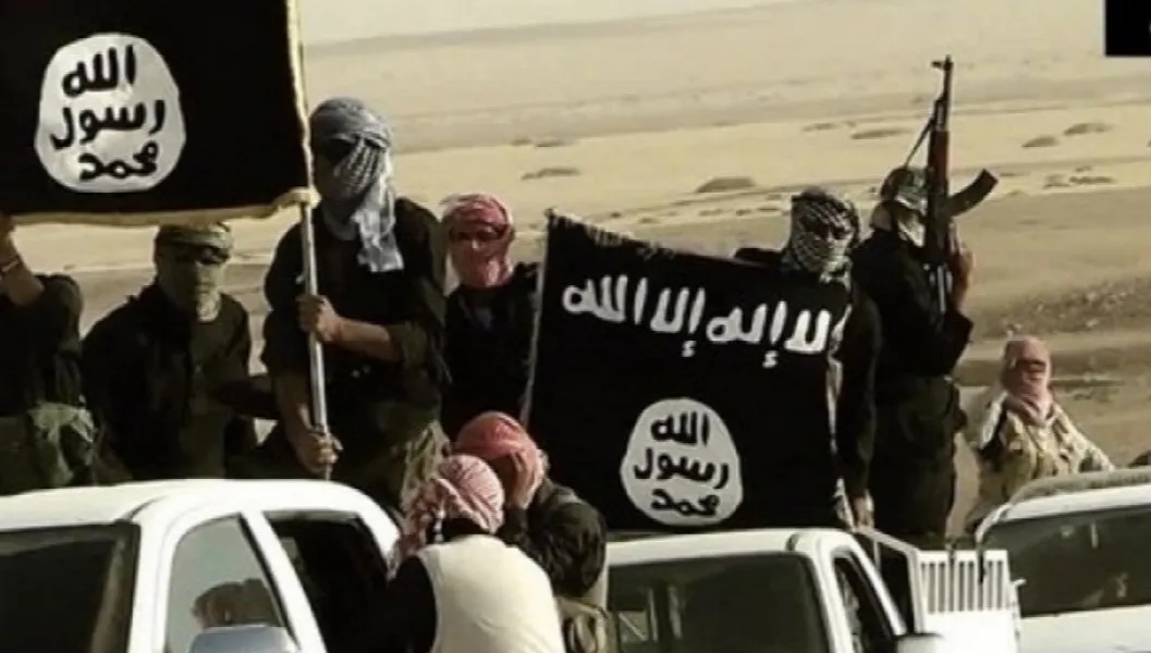 Hiszpański dziennik ujawnia: IS werbuje imigrantów i kobiety do ataków terrorystycznych