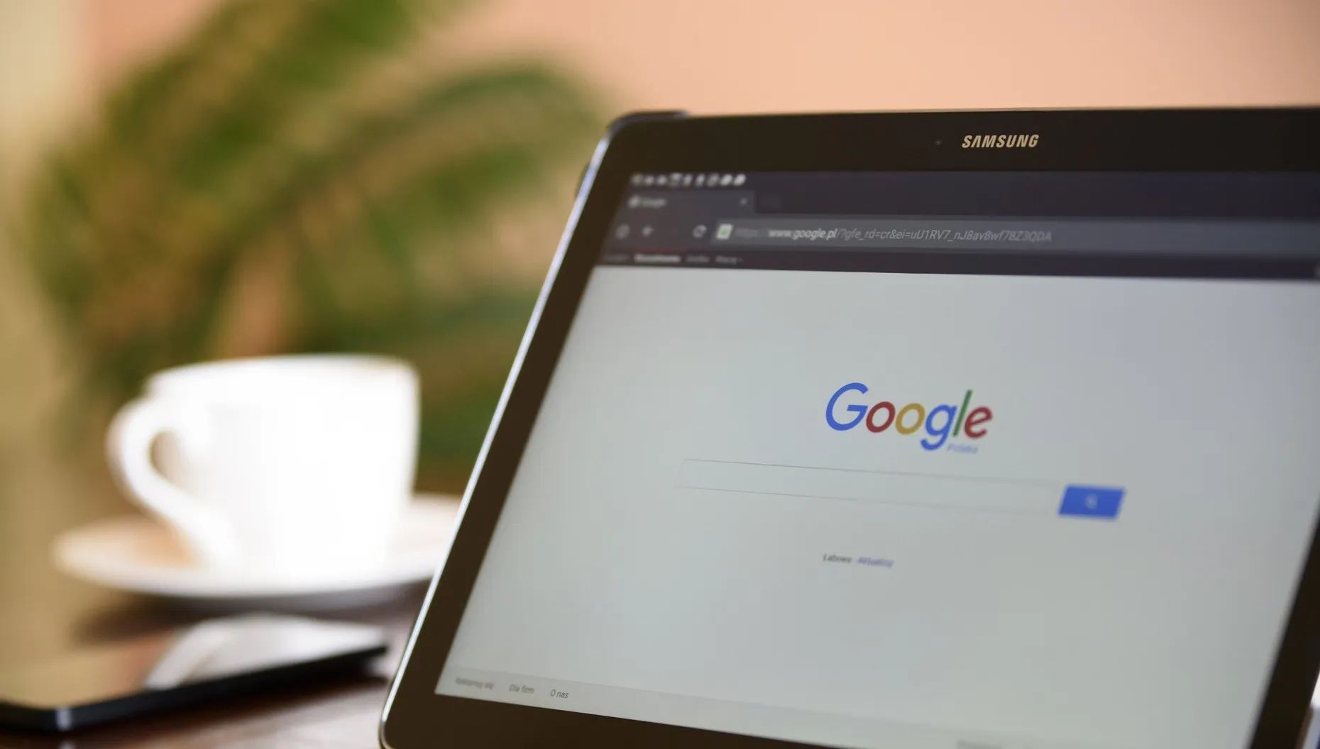 Wartość danych kont Google i FB w Polsce