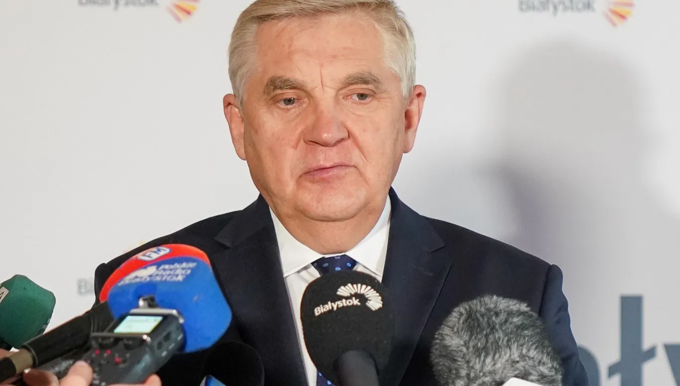 Przeciwnicy szczepień grozili prezydentowi Białegostoku