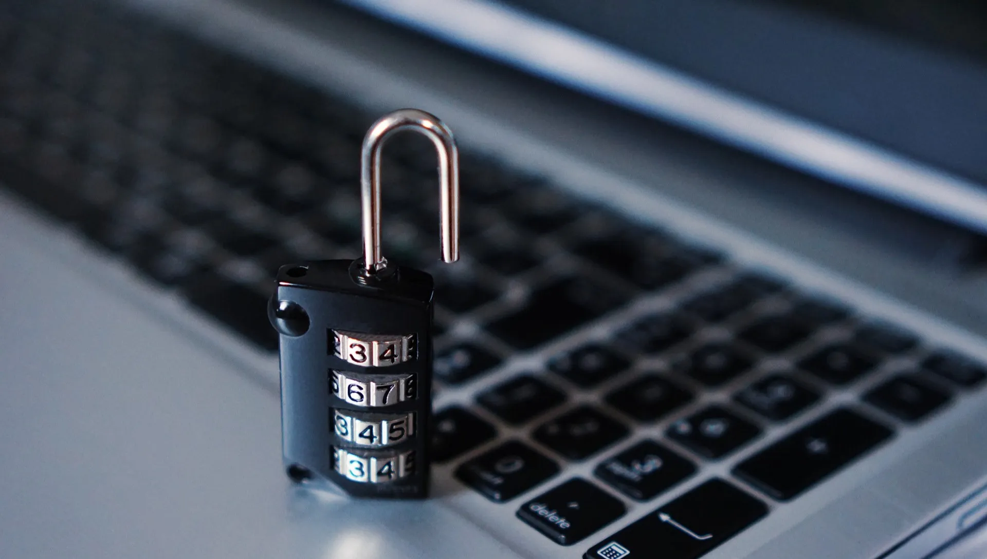 Kanada ostrzega przed cyberatakami z Rosji