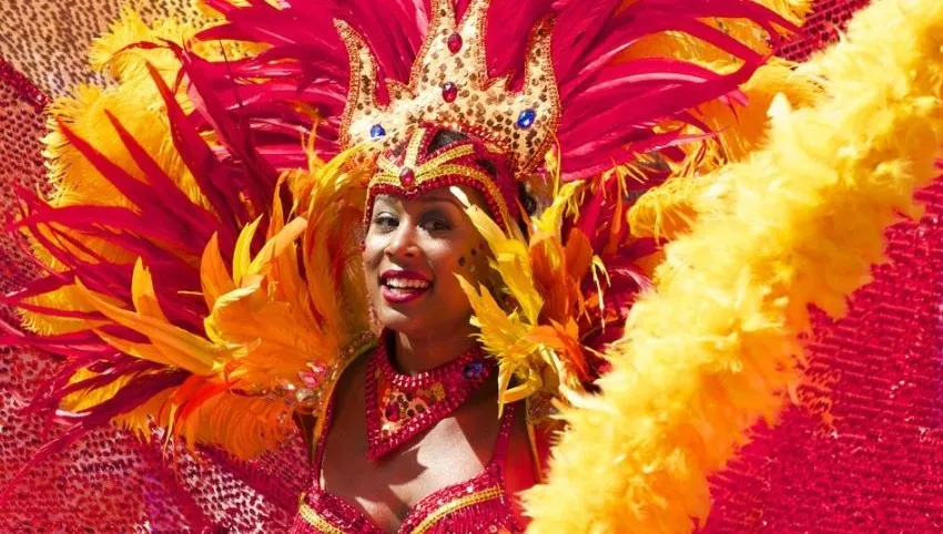 Kolorowy karnawał w Rio de Janeiro i Sao Paulo przełożony. Parady dopiero w kwietniu