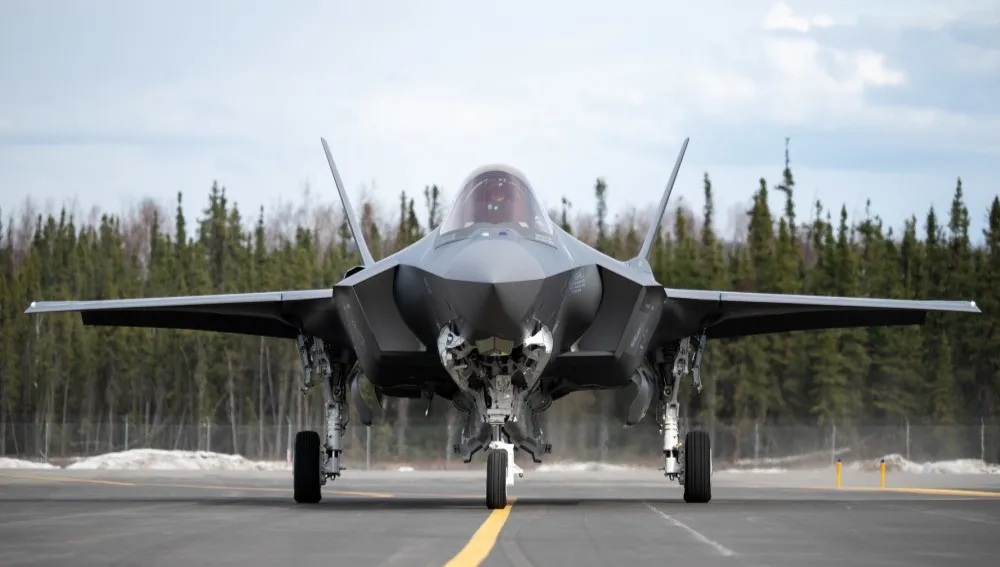 Norweskie myśliwce F-35 poderwane do akcji. Sytuacja jest coraz bardziej napięta