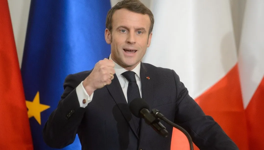 Macron rozmawiał z Putinem i Zełenskim m.in. ws. "statusu Donbasu"